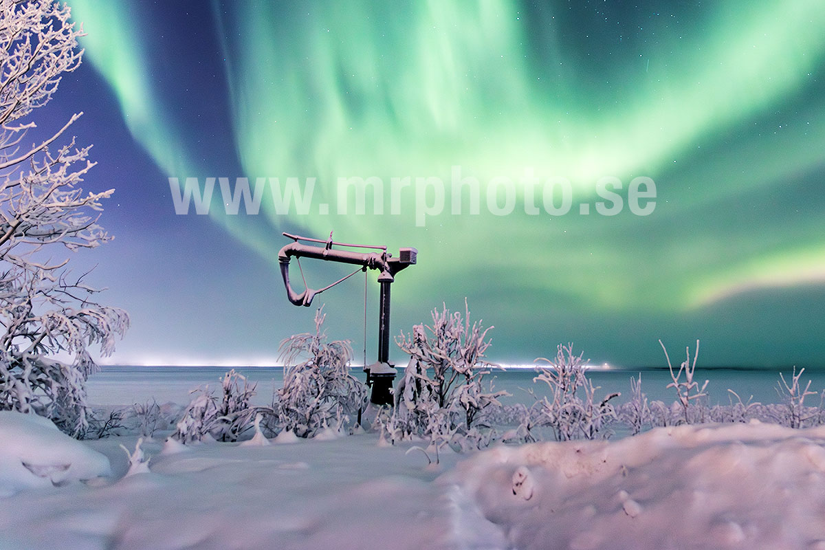 Norrsken vid vattenhästen i Porjus